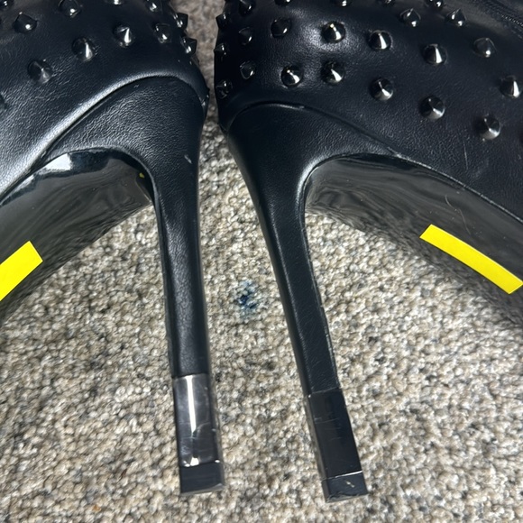 Azalea Wang studded black stiletto ankle bootie size 9 - Picture 4 of 8